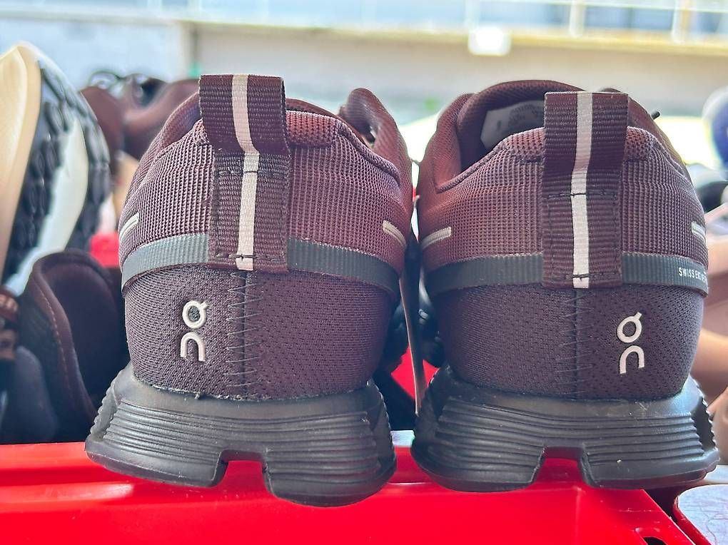 Scarpe da donna: NEUE ON SCHUHE - Größe 36.5 – Usato da Sursee venduto da pilatus.sport 4