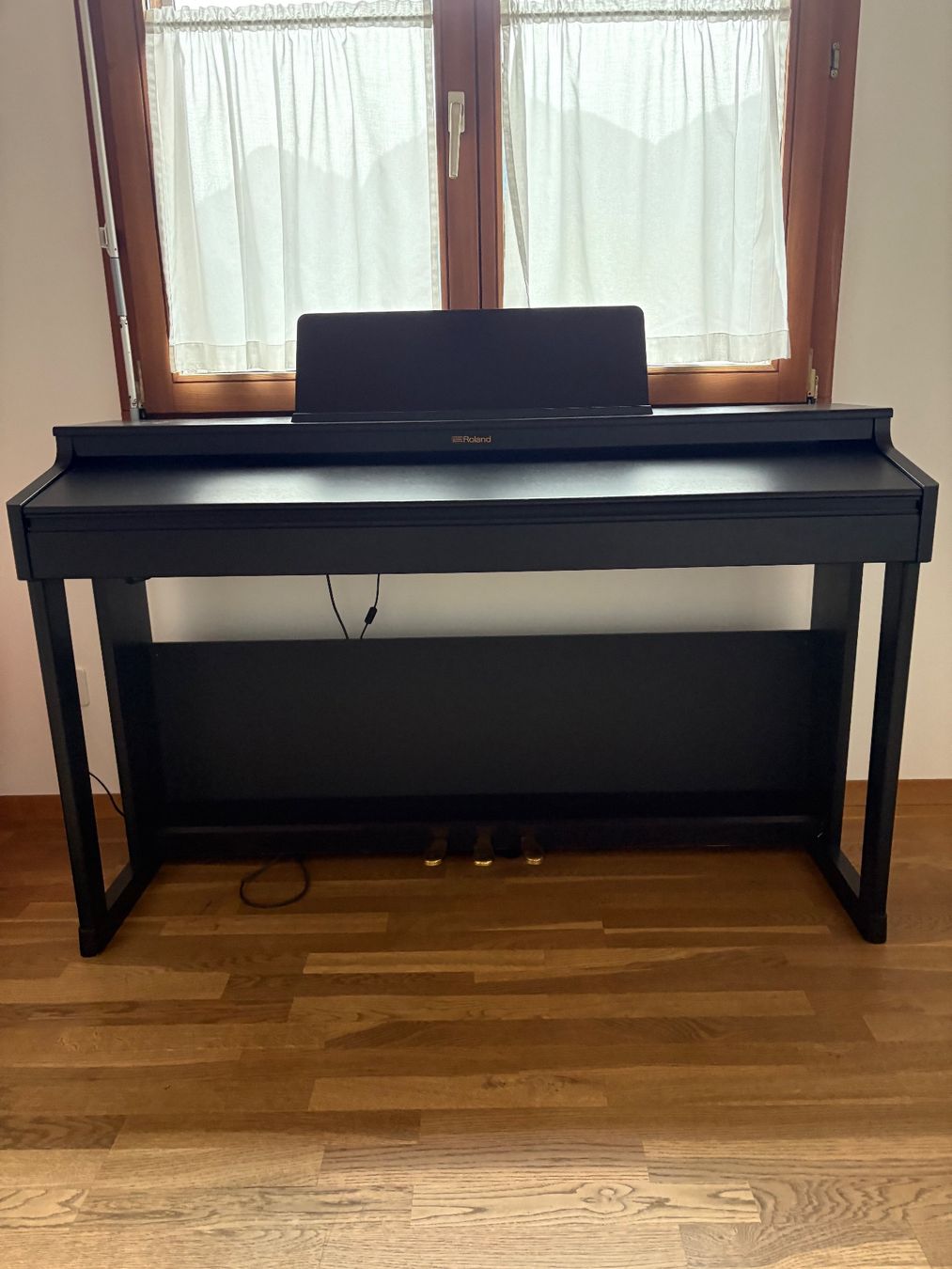 Roland Strumenti musicali: Roland E Piano – Usato da Untervaz venduto da sel_jh2b