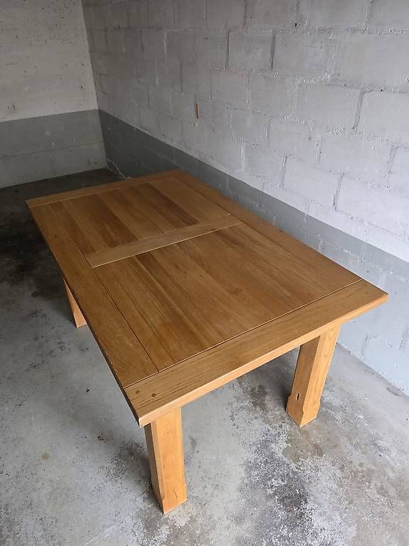 Tables: Holz Esstisch – D'occasion à Emmen par Anesav 1