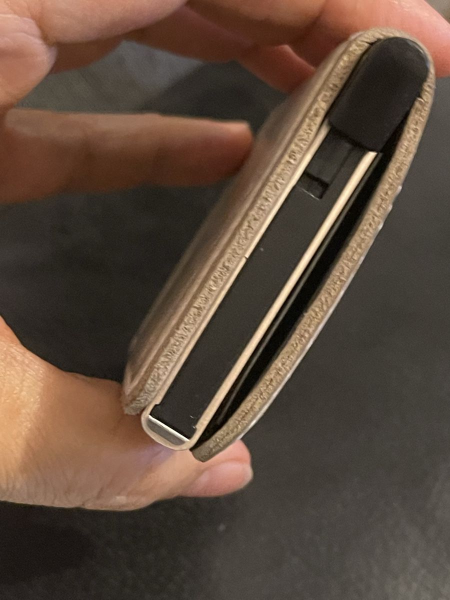 Secrid Brieftaschen: Portefeuille Secrid, cuir, beige, bon éta – Gebraucht aus Kloten von Vermicelles 4