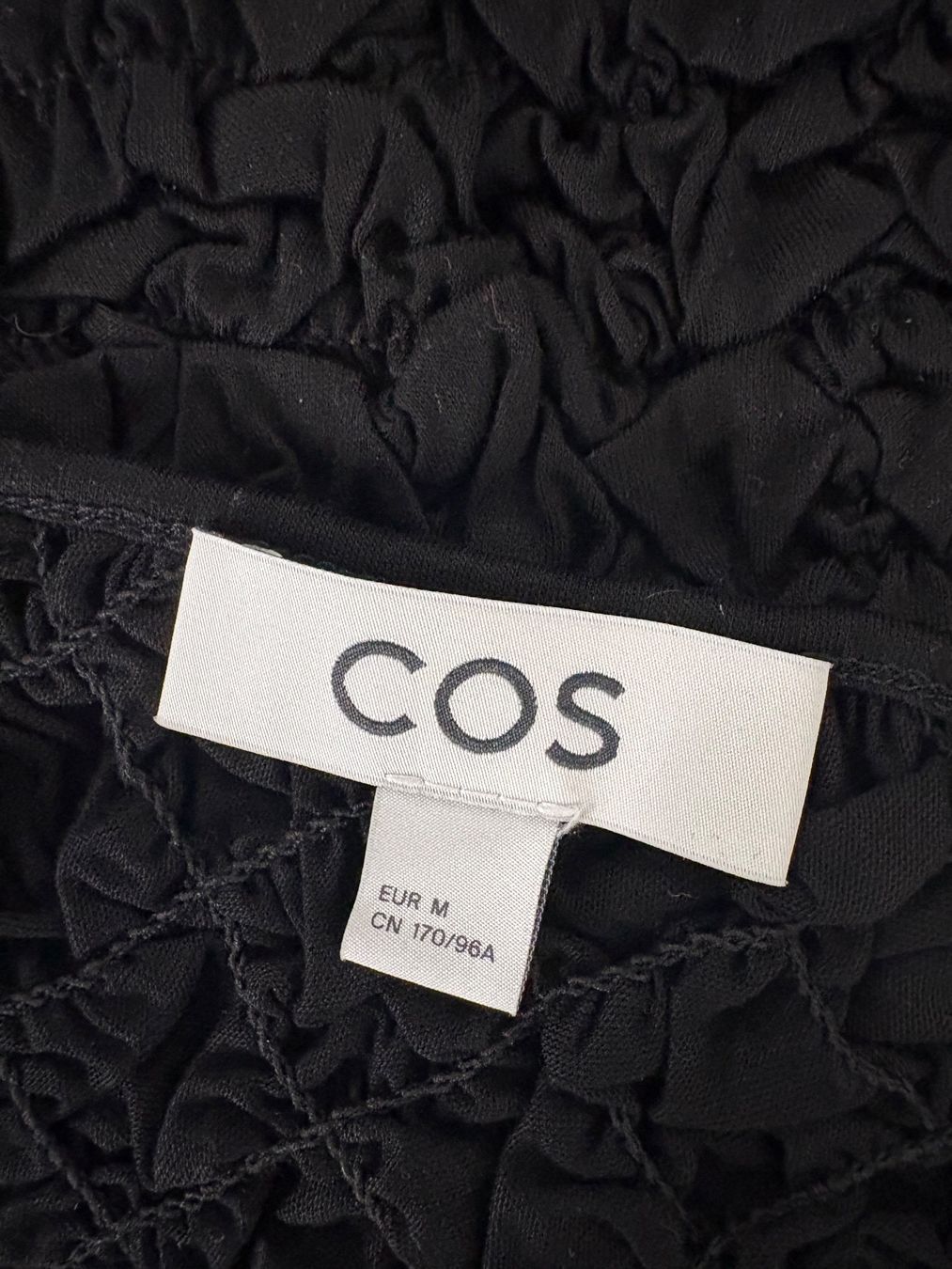 Cos Top: COS Schwarzes Top Grösse M One-Shoulder Baumwolle – Nuovo (secondo la descrizione) da Regensdorf venduto da secondchancefashion 5