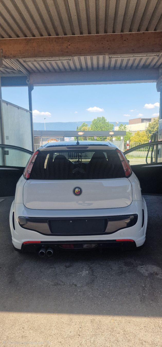 Fiat Autos: Fiat Punto Abarth – D'occasion à Estavayer-le-Lac par Eddy-187 1