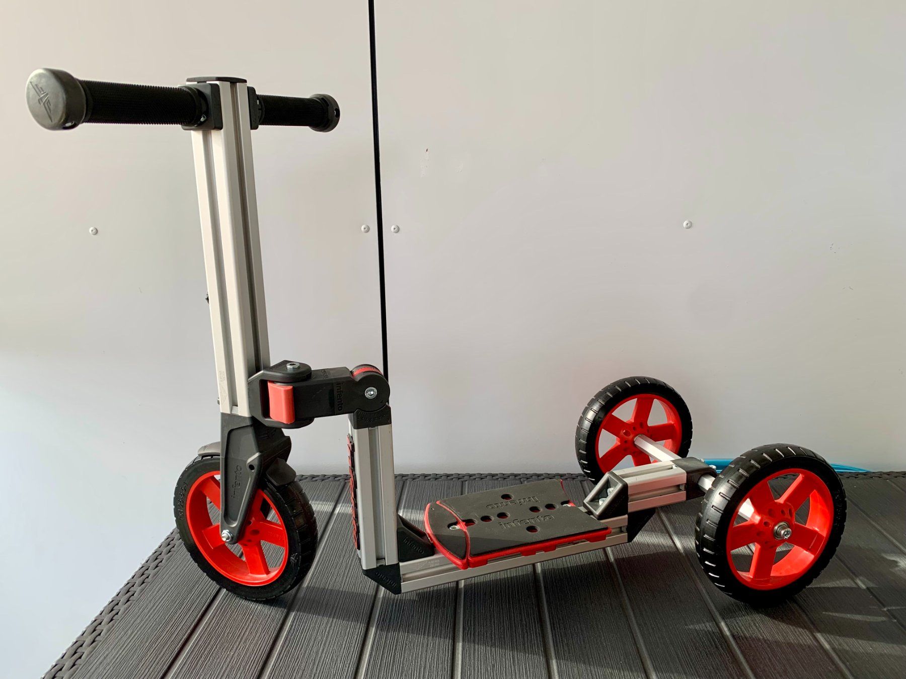 Veicoli per bambini: Kinderfahrzeug Kit Infento - Make & Move - modular – Usato da Küsnacht ZH venduto da ast_26yp