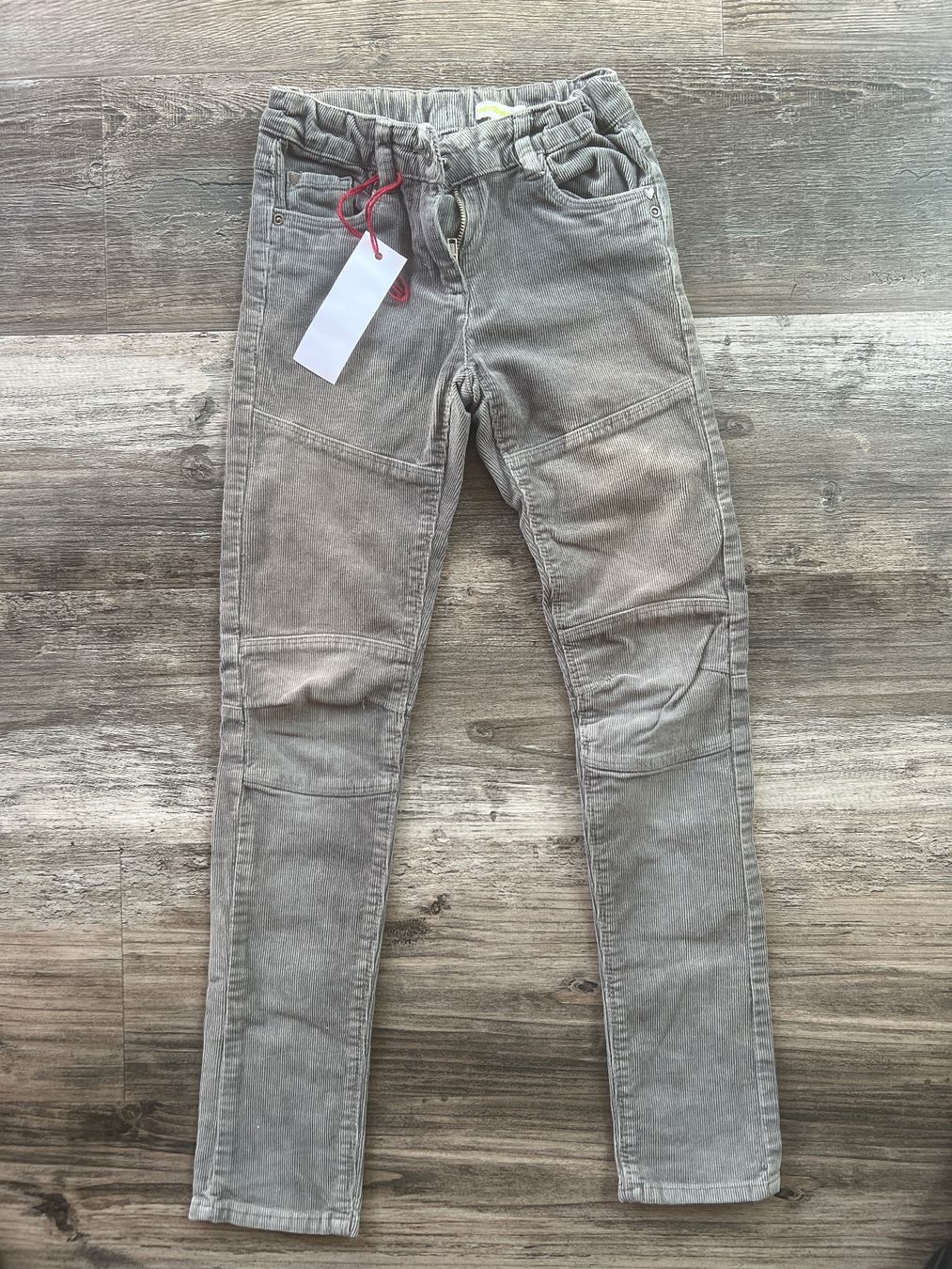 Pantaloni: Cordhose grau gr.128 – Usato da Langnau am Albis venduto da dodi83
