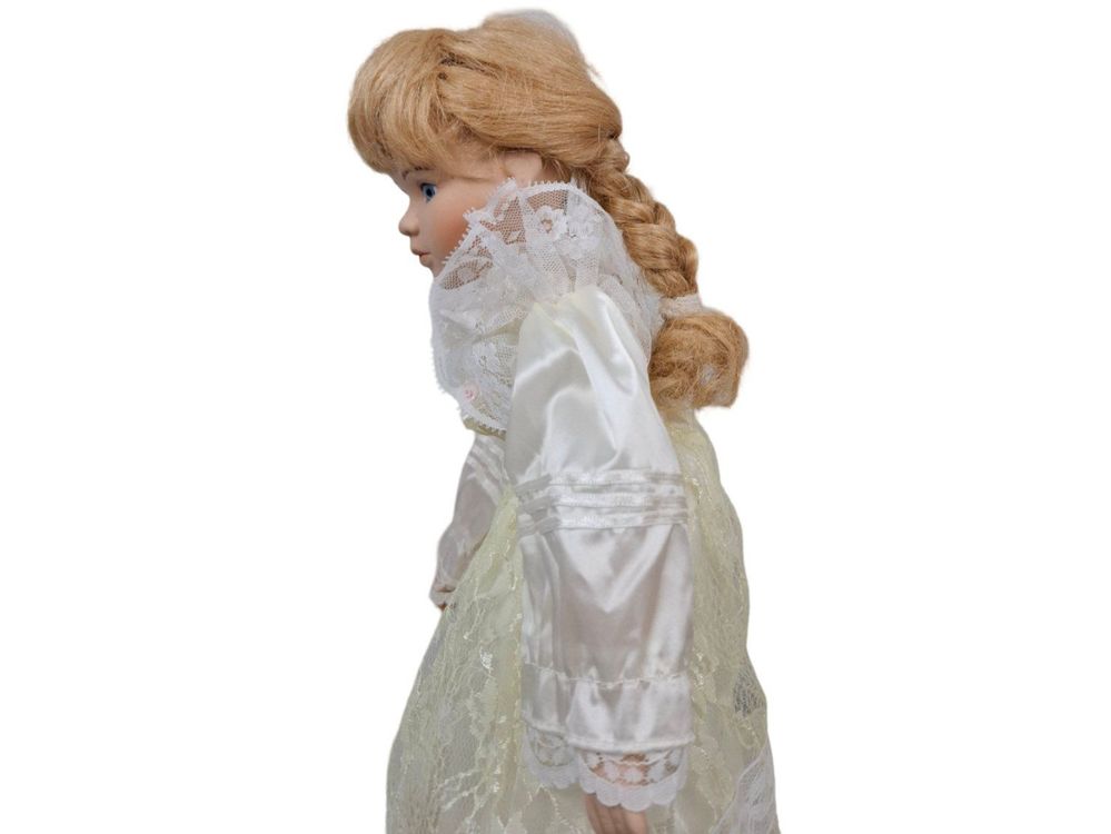 Puppen: THE PROMENADE COLLECTION Puppe Victoria – Gebraucht aus Solothurn von Restwert_SO 5