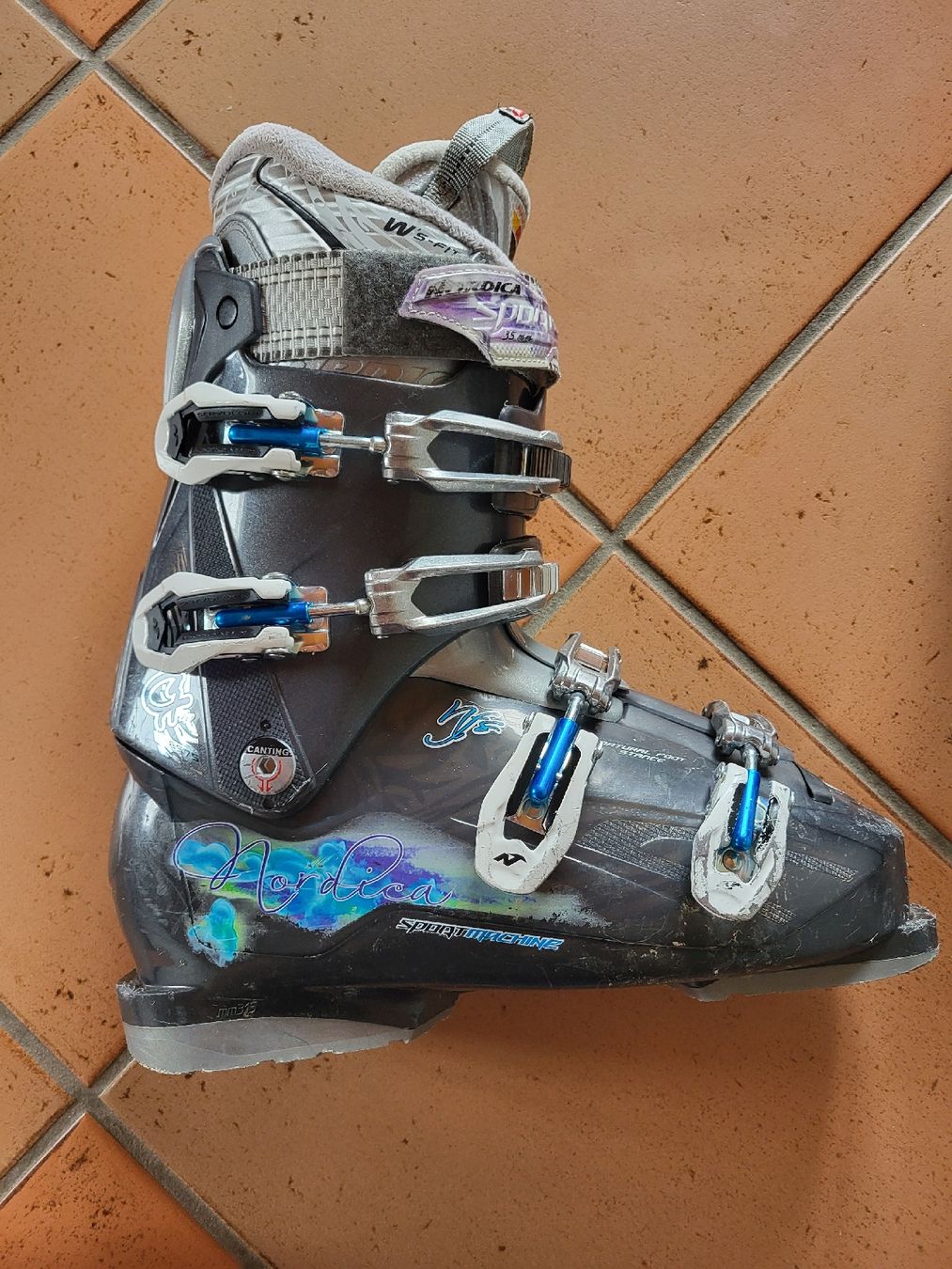Nordica Skis: Skischuhe Nordica – D'occasion à Oberwangen b. Bern par trodan 1