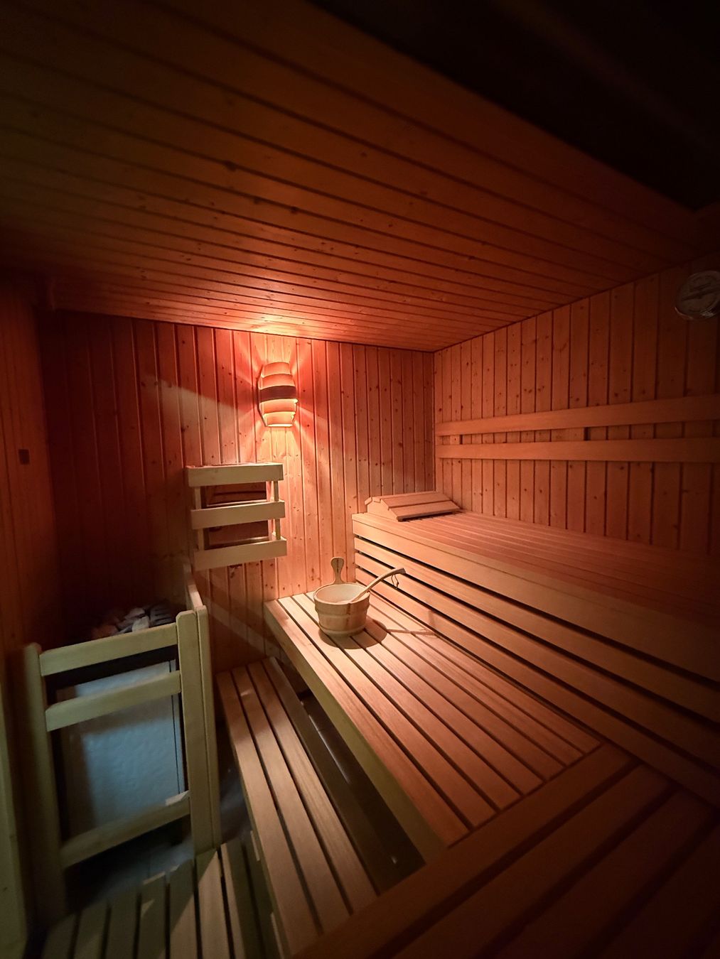 Saunas & Accessoires: Kugel Sauna – D'occasion à Stettfurt par laura.gub