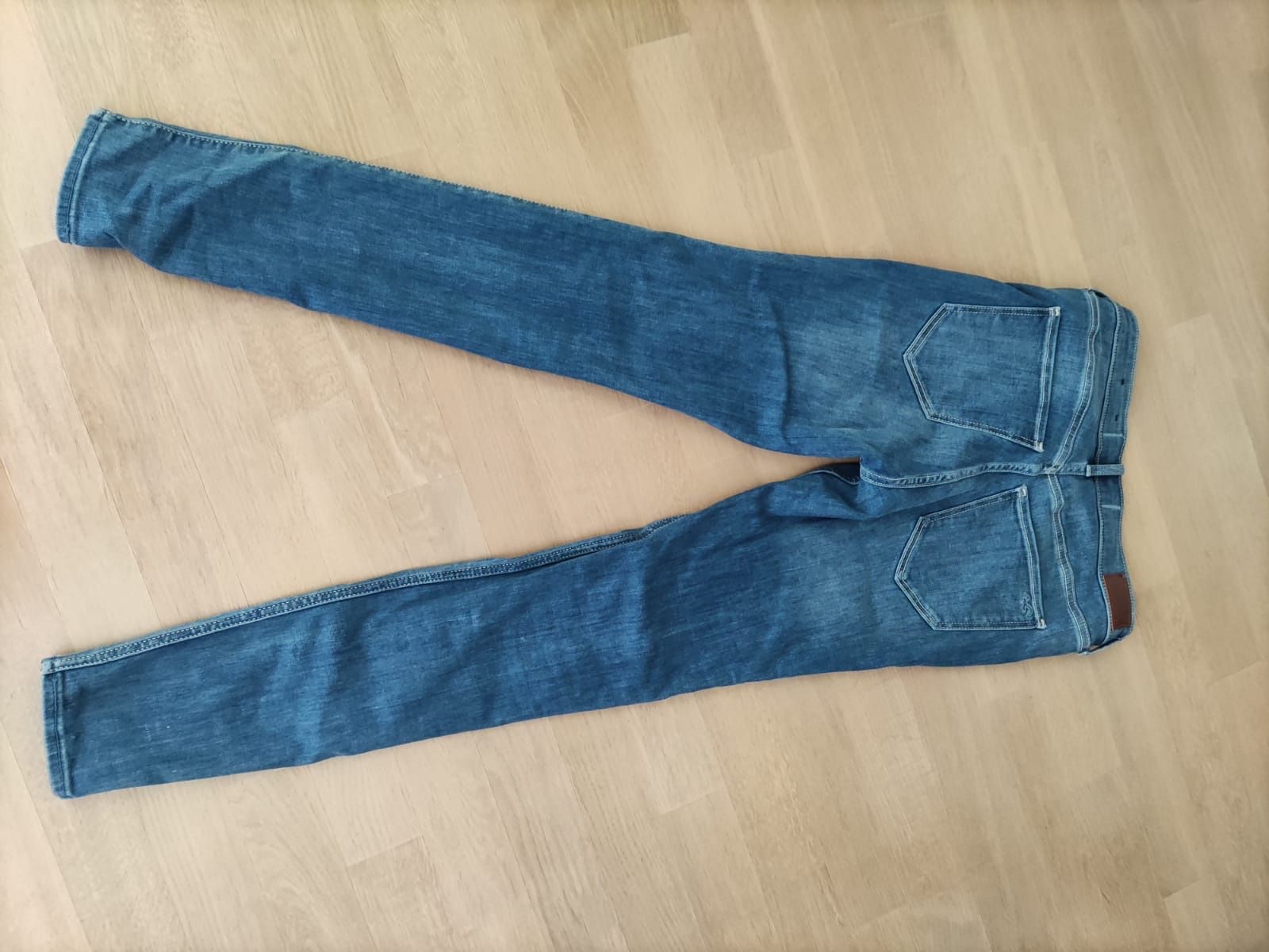 Hollister Jeans: Jeans Hollister – Usato da Ettingen venduto da gaggalari 2