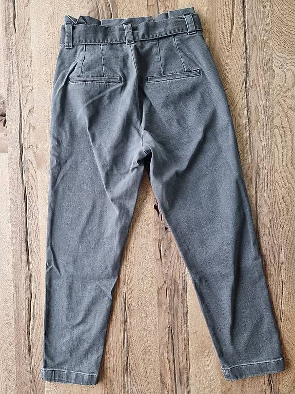 Jeans: graue Jeans Bundhose Gr.28  – Usato da Ostermundigen venduto da d-p73 3
