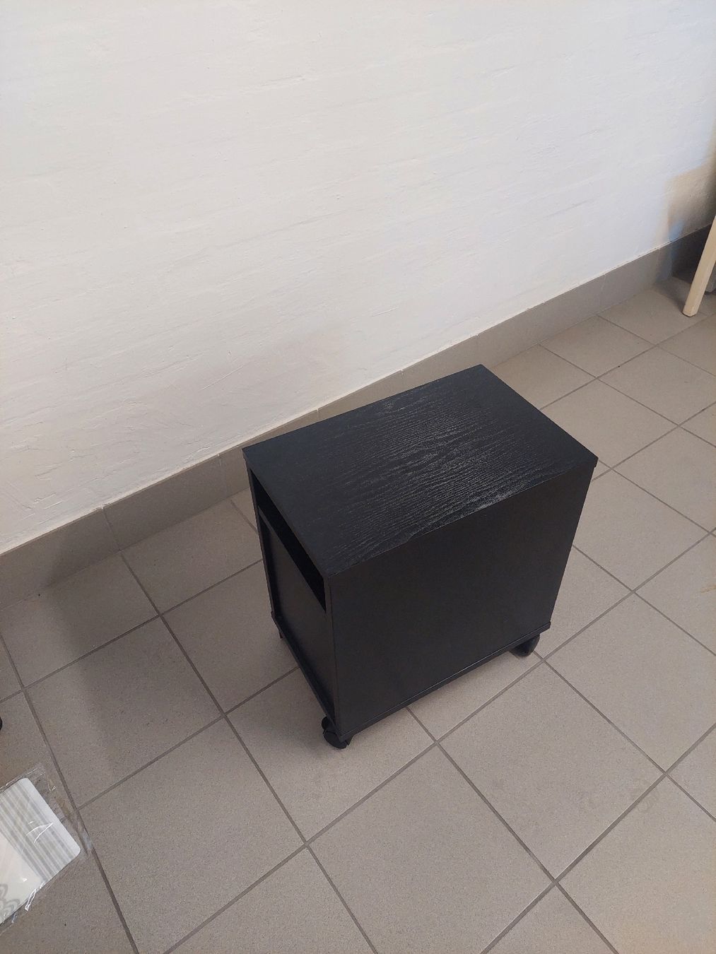 Ikea Comodini: Ikea Oltedal Nachttisch Schwarz mit Rädern – Usato da Winterthur venduto da ale_t766 4