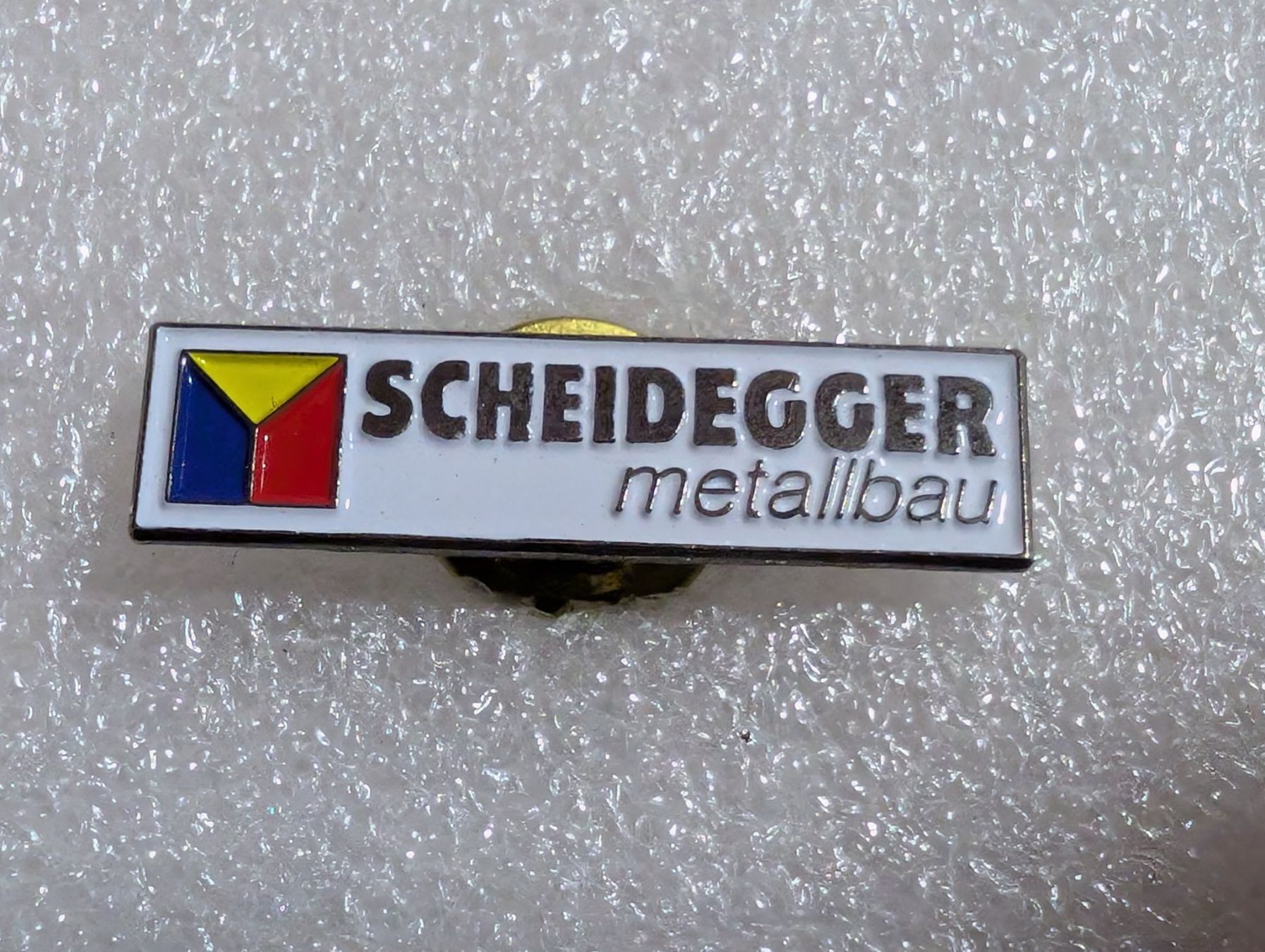 Plaquettes & Badges: Ansteckpin 246: Scheidegger Metallbau – D'occasion à Oppligen par Pin-Fall-Shop