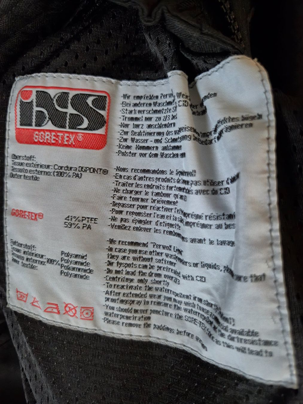 IXS Lotti di vestiti: IXS Motorradjacke, und Hose Top Zustand Neuwertig – Usato da Ballwil venduto da Silverjet 5