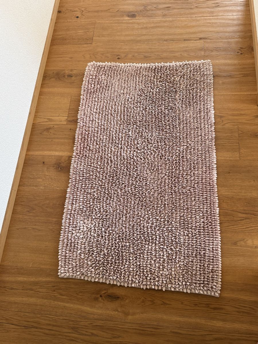 Tappeti: Badezimmerteppich 120x70cm – Usato da Ennetbürgen venduto da tinchen85