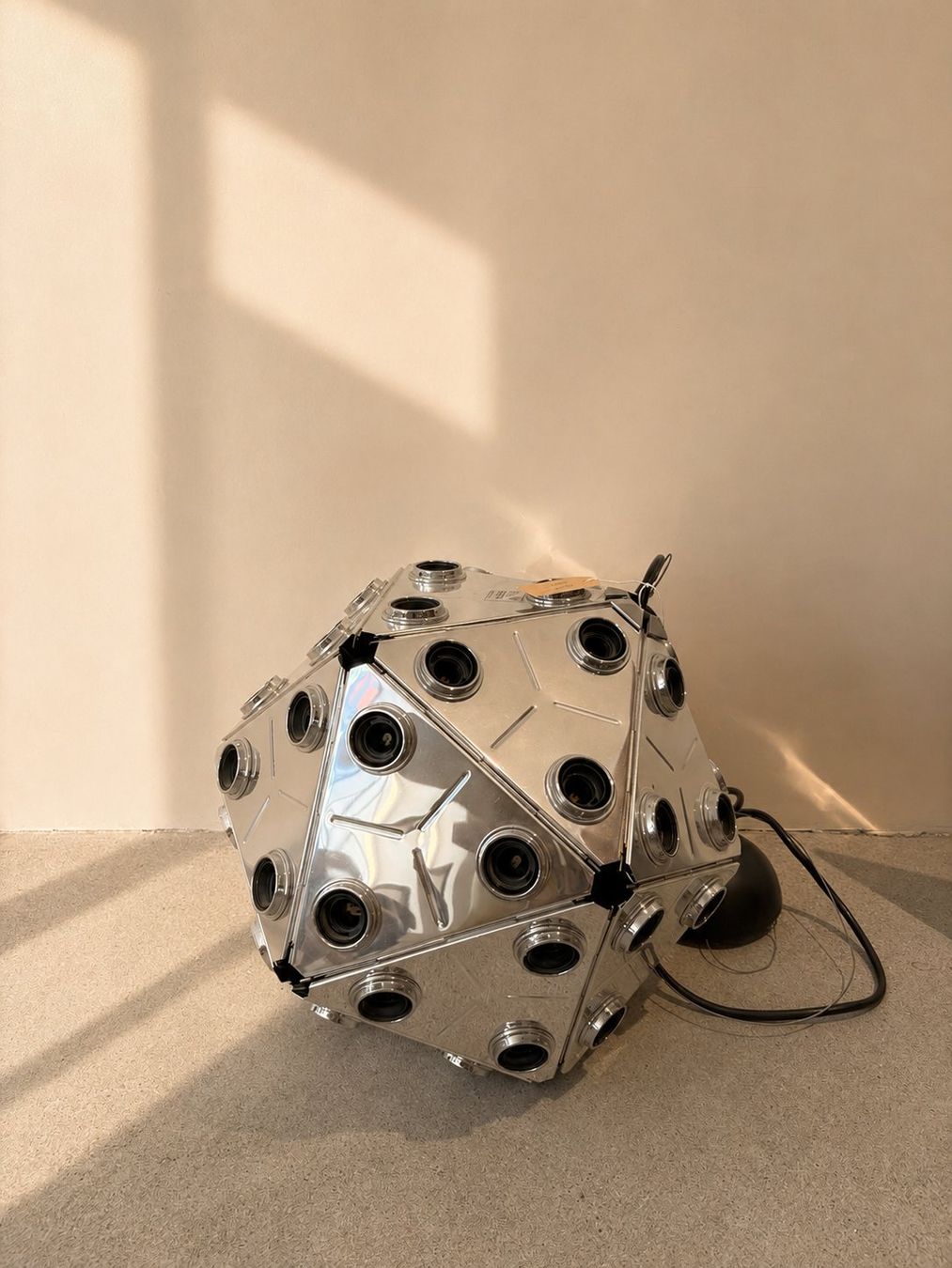 Lampade: Flos - Taraxacum Lampe – Usato da Zug venduto da Spoenser 1