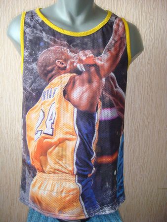 TRIBUTE KOBY BRYANT M-L 65x47 BESUCHEN SIE LA-ropa-de-Juan