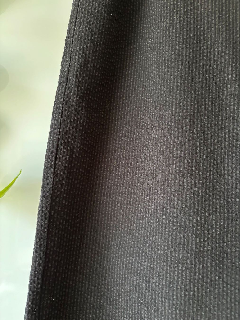 Wemoto Pantaloni: WEMOTO schwarze Stoffhose Gr. S – Usato da Zürich venduto da missmodernage 2