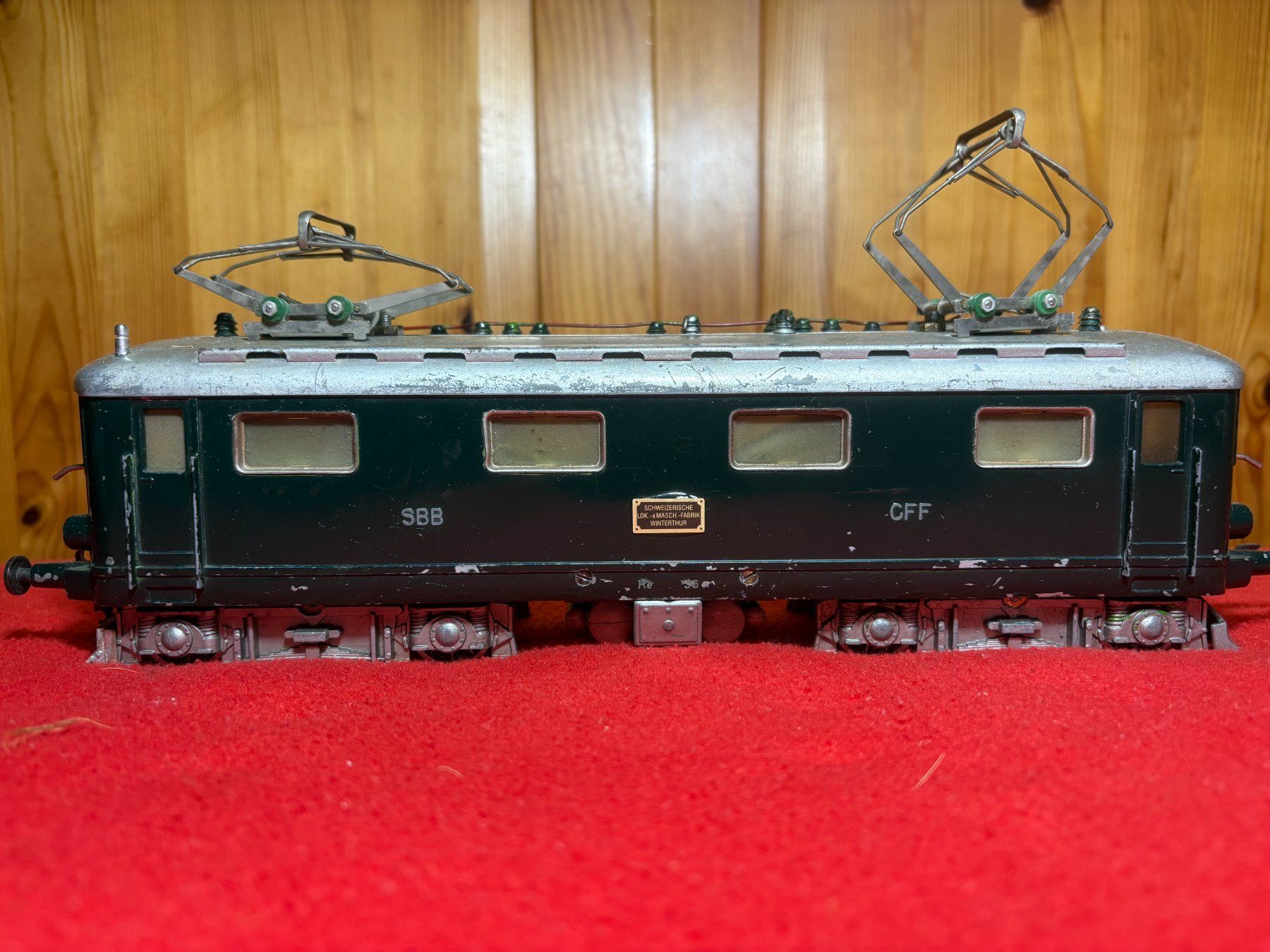 Hag Modellini di ferrovie: HAG Re 4/4 Pendelzugversion, einmotorig, 3-Leiter – Usato da Hombrechtikon venduto da mch_8tkf 1