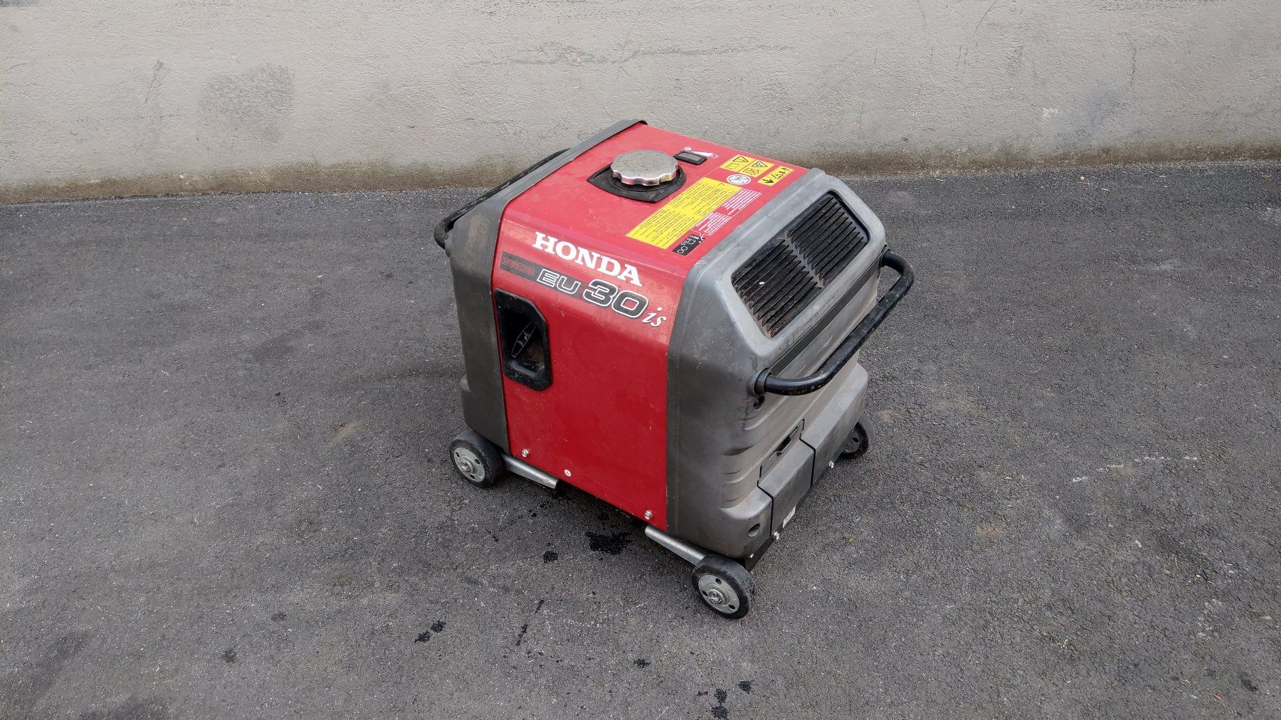 Honda Generatori di corrente: Generator Honda EU 30 is - defekt – Difettoso da Bern venduto da ksliqbe 2