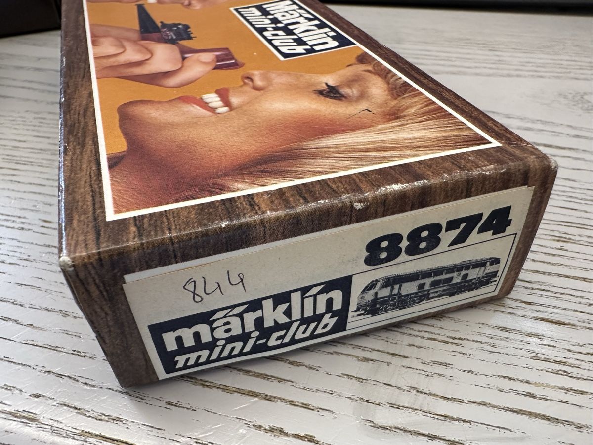 Märklin Modellini di ferrovie: Märklin 8874 DB BR 216 – Usato da Lupsingen venduto da New-Haven 3