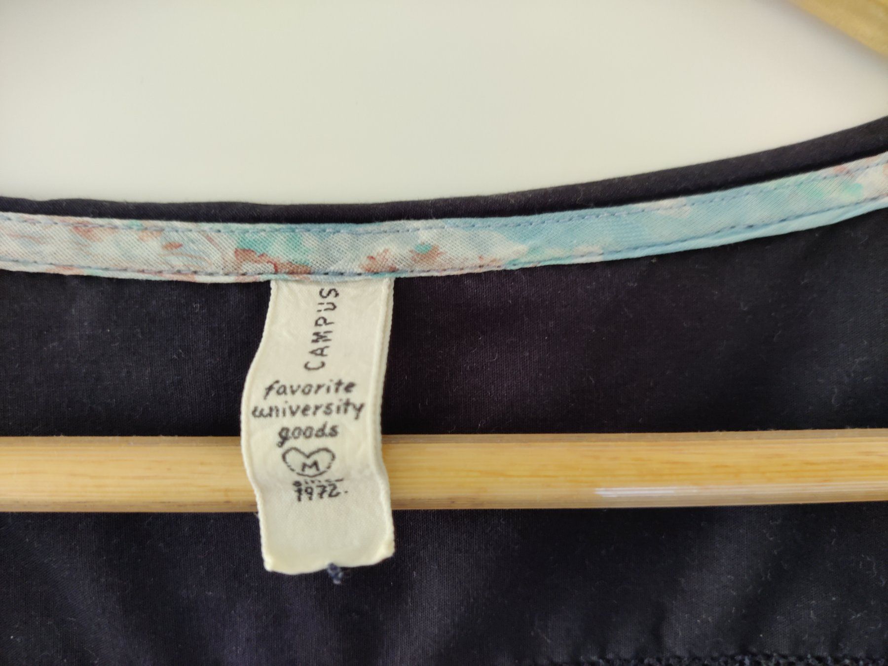 Tops: Top – D'occasion à Basel par vel_w2tr 1