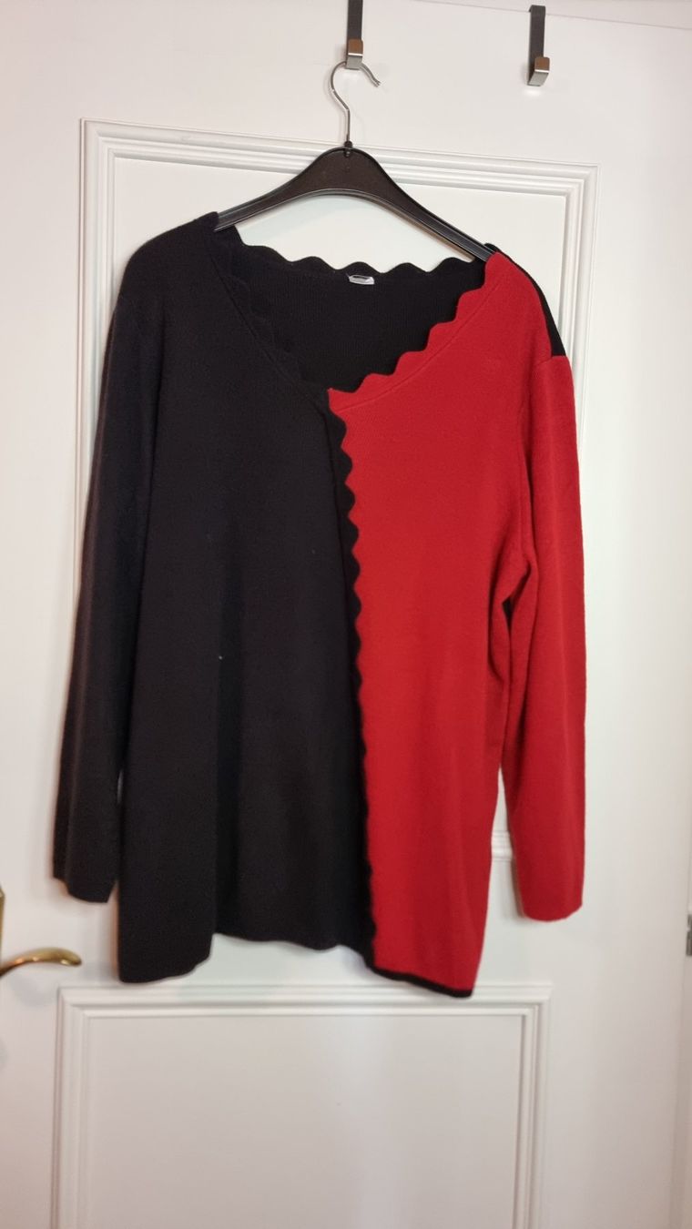 Pulls & Sweat-shirts: Stylischer Damenpullover, zweifarbig, Gr. XL – D'occasion à Wald ZH par CapLux 2