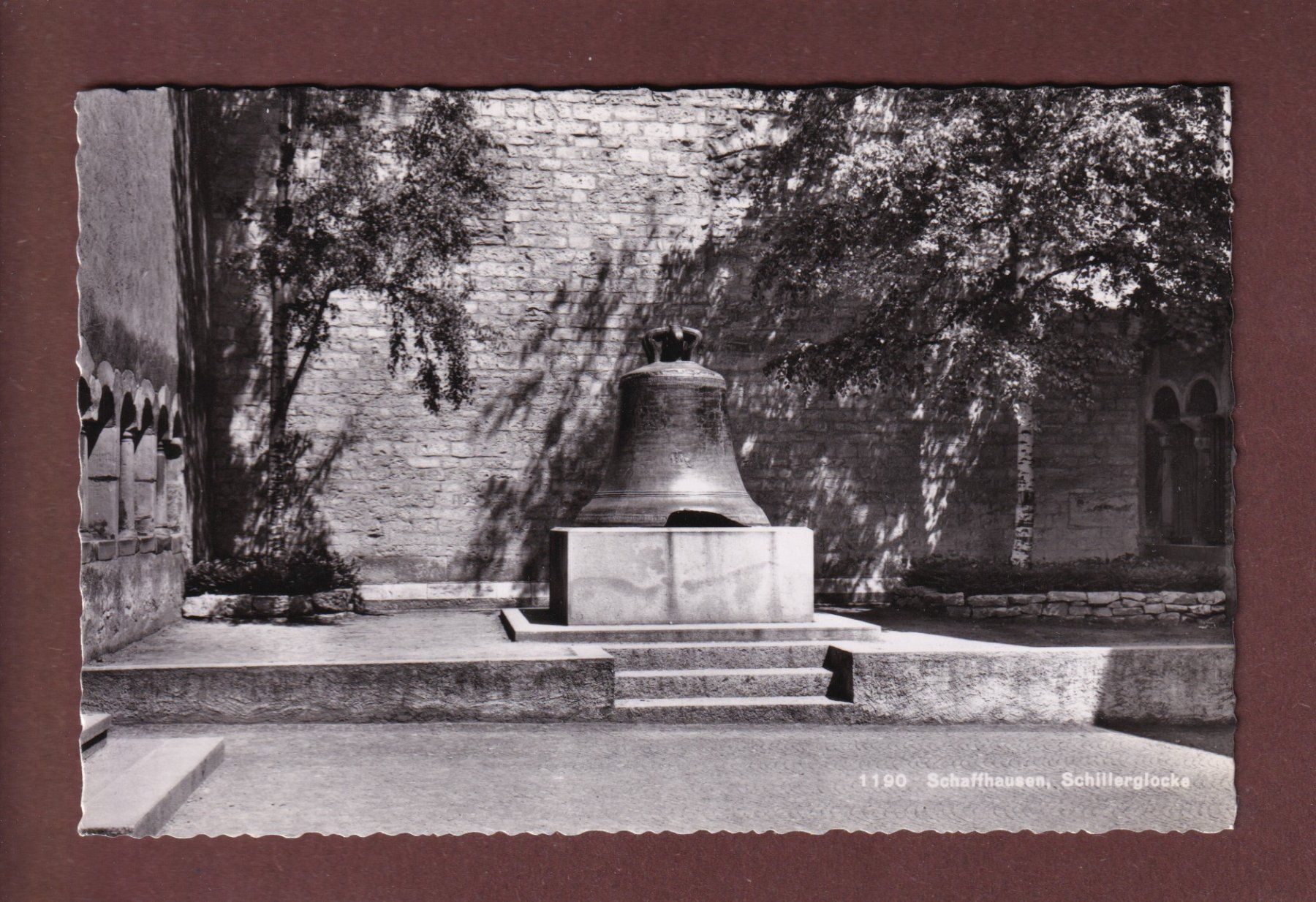 Cartes postales: SCHAFFHAUSEN - Schillerglocke – D'occasion à Pully par nicecards-shop