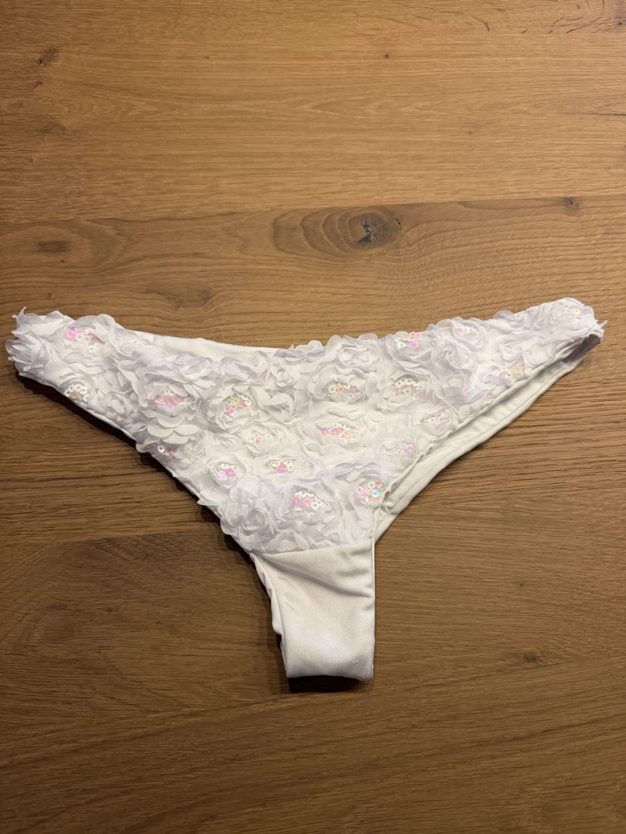 Calzedonia Costumi da bagno & Bikini: Calzedonia Bikini Set – Nuovo (secondo la descrizione) da Tennwil venduto da Zenayda 5