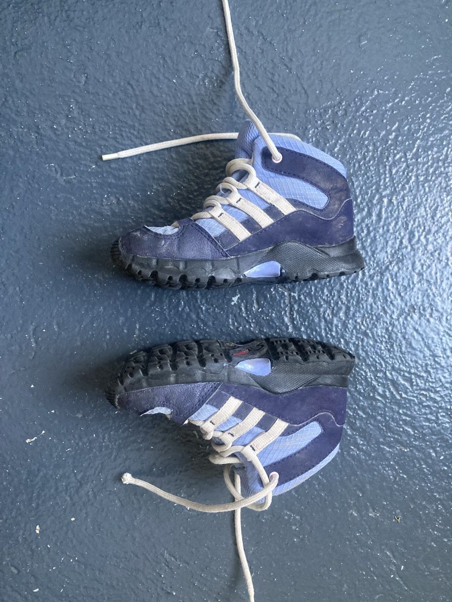 Adidas Scarpe per ragazzi: Adidas Terrex Gr 25 – Usato da Wil SG venduto da Chrissy07