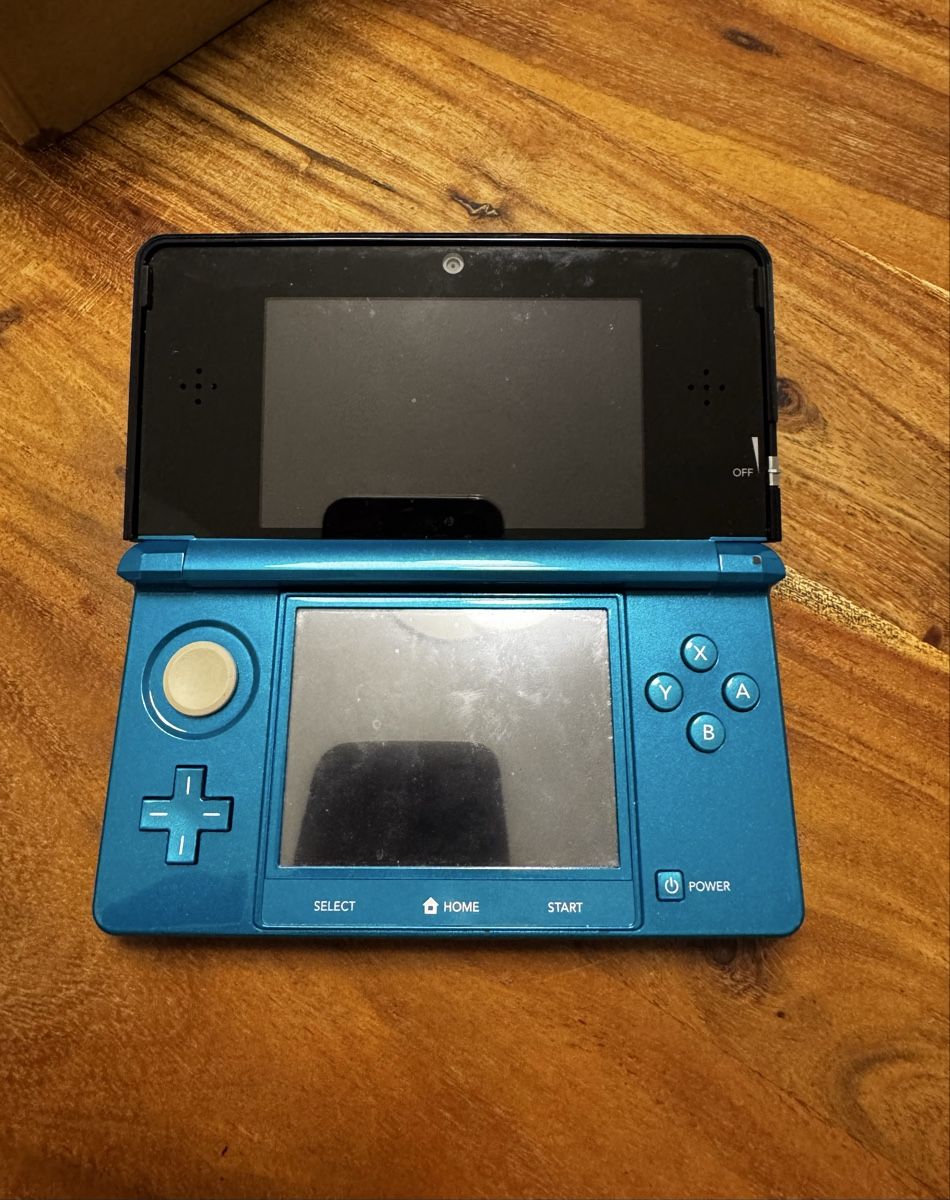 Nintendo Consoles: Nitendo 3DS – D'occasion à Hombrechtikon par sz357