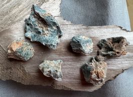 KYANITE aus Mine in USA    Rohstein         unbehandelt