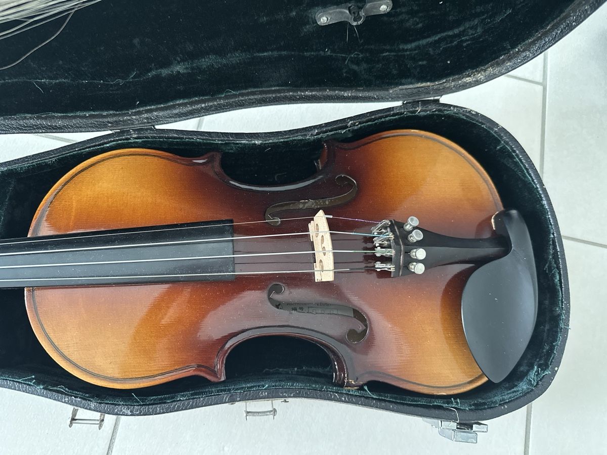 Strumenti musicali: Kinder Violine mit Koffer und Bogen DEFEKT – Difettoso da Liestal venduto da Busra99 1