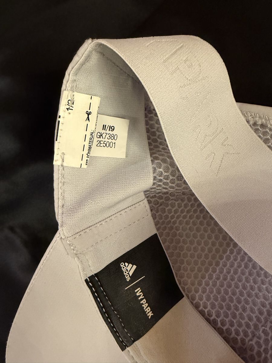 Adidas Copricapi, berretti & cappellini: Adidas x Beyonce, Ivy Park backless cap  – Usato da Genève venduto da Rome12 3