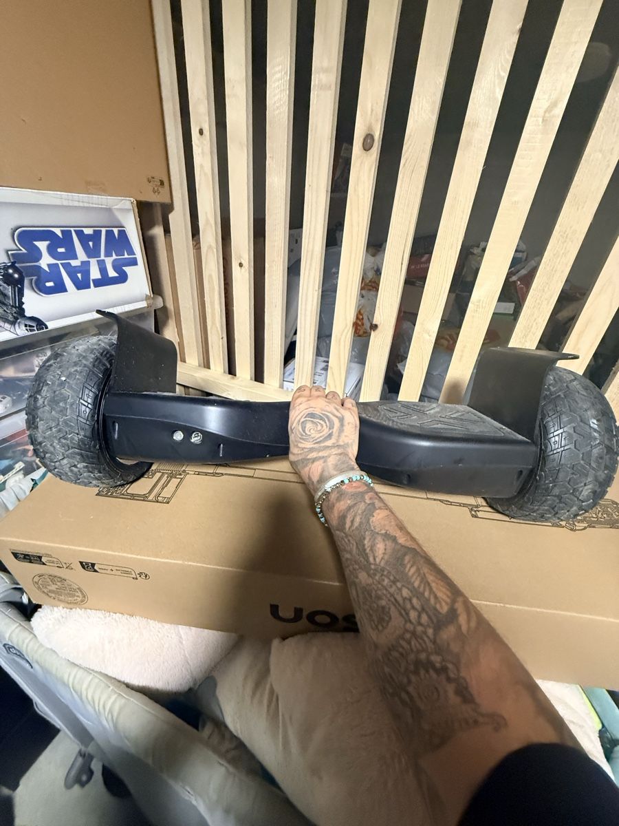 Hoverboard: Hoverboard – Usato da Pomy venduto da Asw.luxury 2