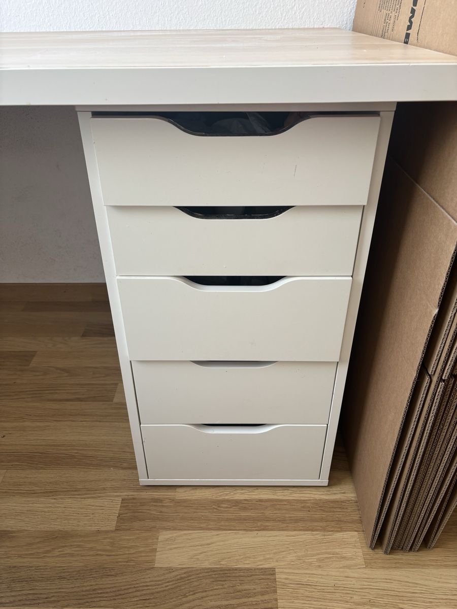 Ikea Scrivanie: GRATIS Schreibtisch Ikea mit Schubladen Element – Usato da Zürich venduto da wie_p6fw 1