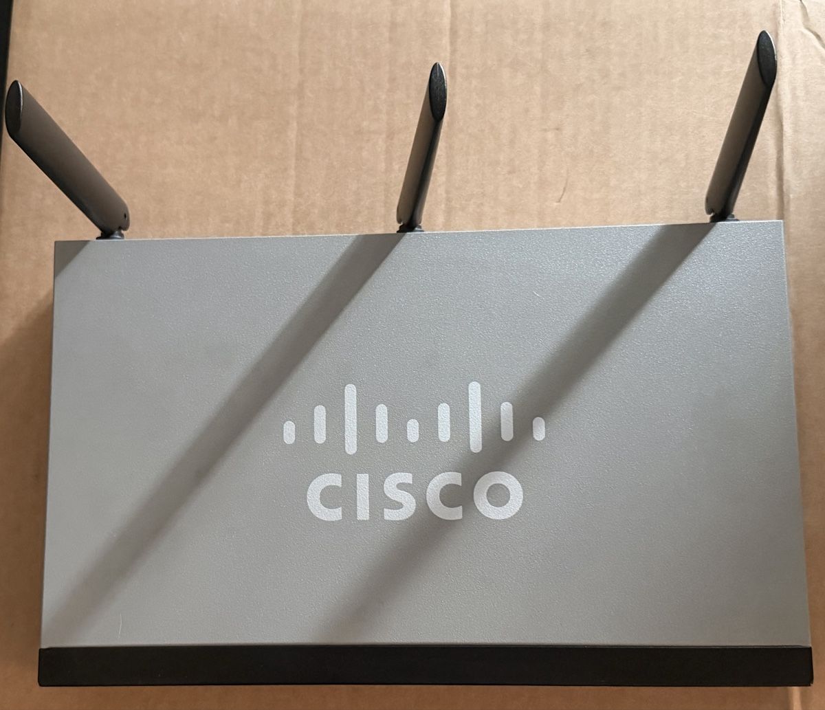 Cisco RV260W Wireless-AC VPN Router – Parfait état (Gebraucht) in ...