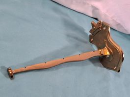1 schöner Kleiderbügelhalter, klappbar, Messing (3790#AEW0)