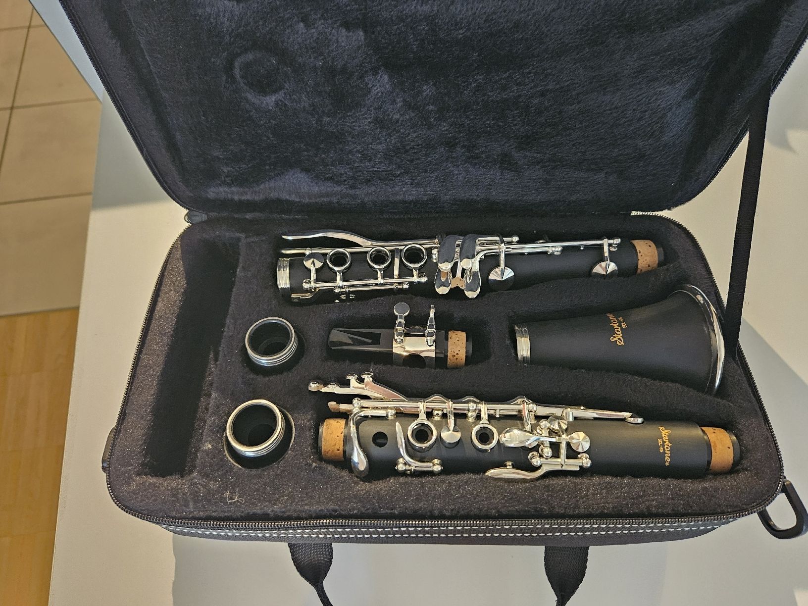 Strumenti musicali: B-KLARINETTE+ETUI – Usato da Zürich venduto da Freblu48