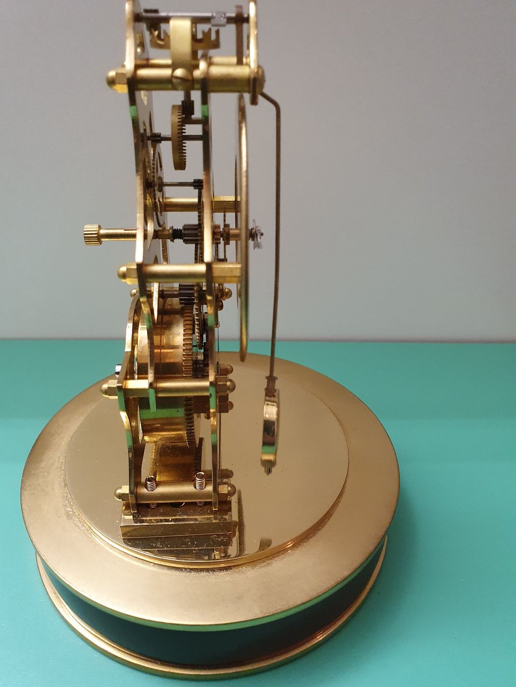 Orologi da terra & Orologi da parete: Skelettierte Tischuhr Du Chateau – Usato da Schaffhausen venduto da Prestige12 3