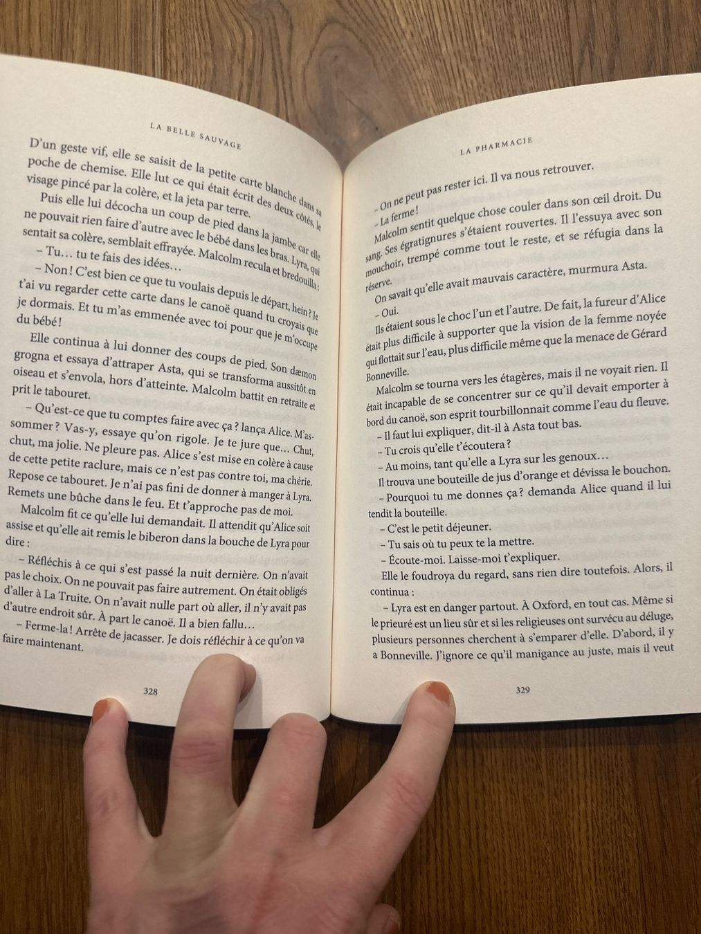 Livres: LA BELLE SAUVAGE – D'occasion à St-Légier-Chiésaz par EvaVDRiviera 2