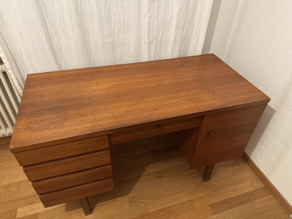Schreibtische: Vintage Schreibtisch – Gebraucht aus Wettingen von fre_vm5p 2