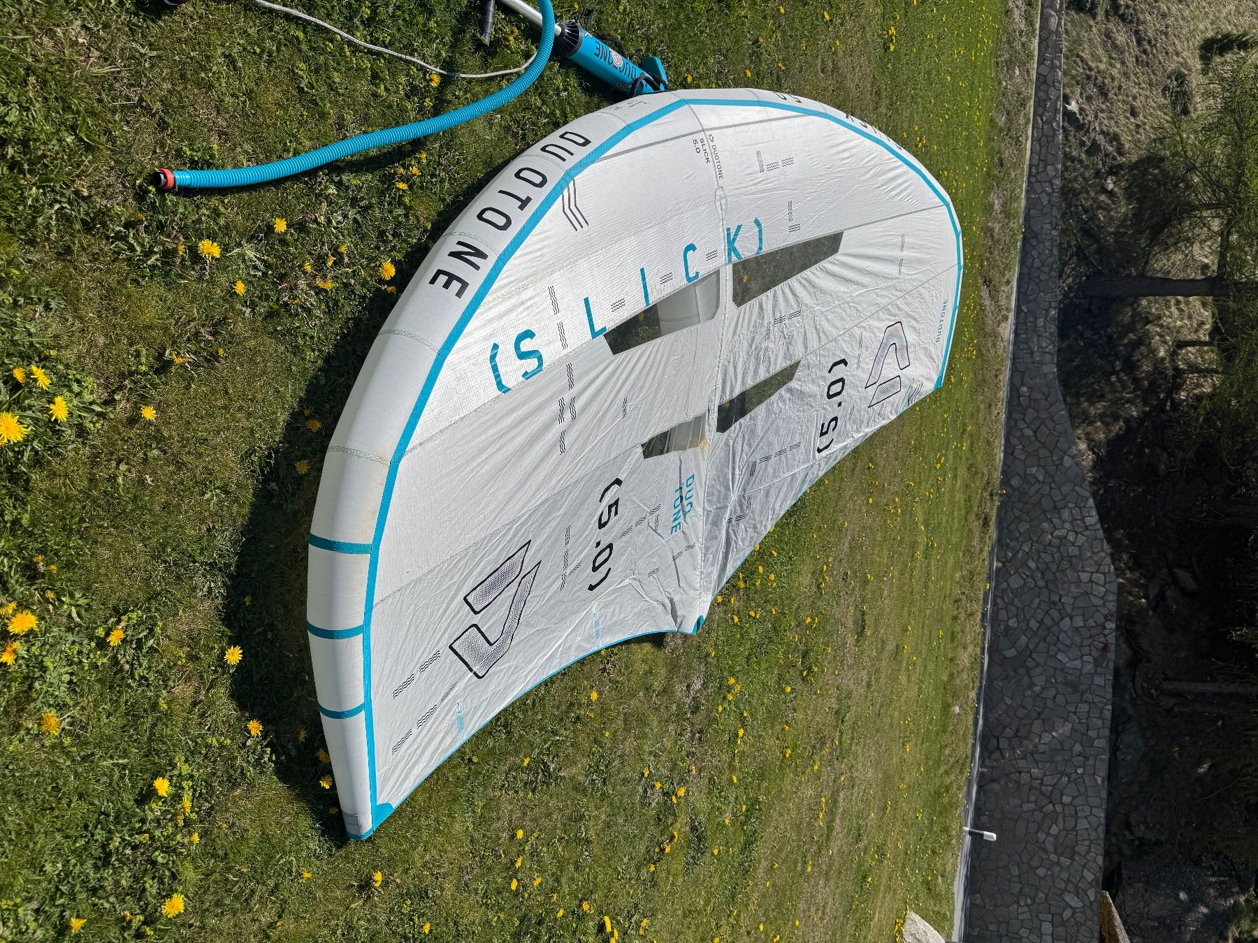 Duotone Surfen: Duotone Slick Conzeptblue 5m2 – Gebraucht aus La Punt Chamues-ch von Robin.Hofer