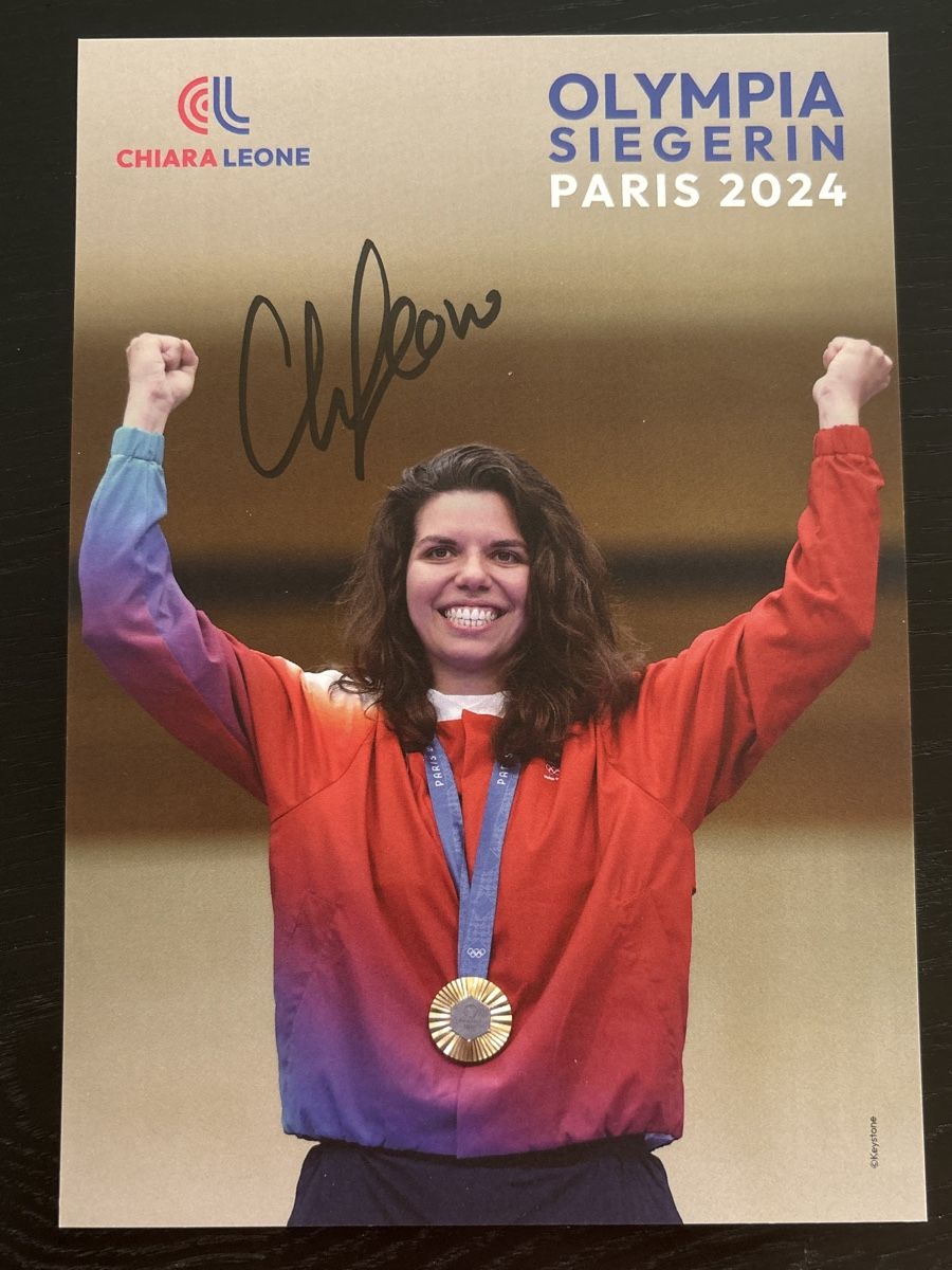 Autografi: Chiara Leone Olympia Siegerin Paris 2024 Autogramm! – Nuovo (secondo la descrizione) da Uetendorf venduto da hoisle