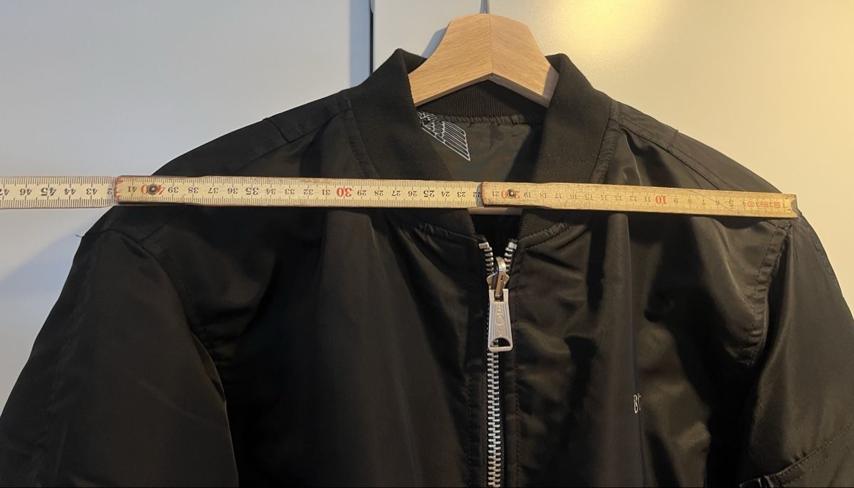 Giacche: Boy London Bomberjacke mit Adler. Grösse M – Usato da Sevelen venduto da Ritiplampi 4