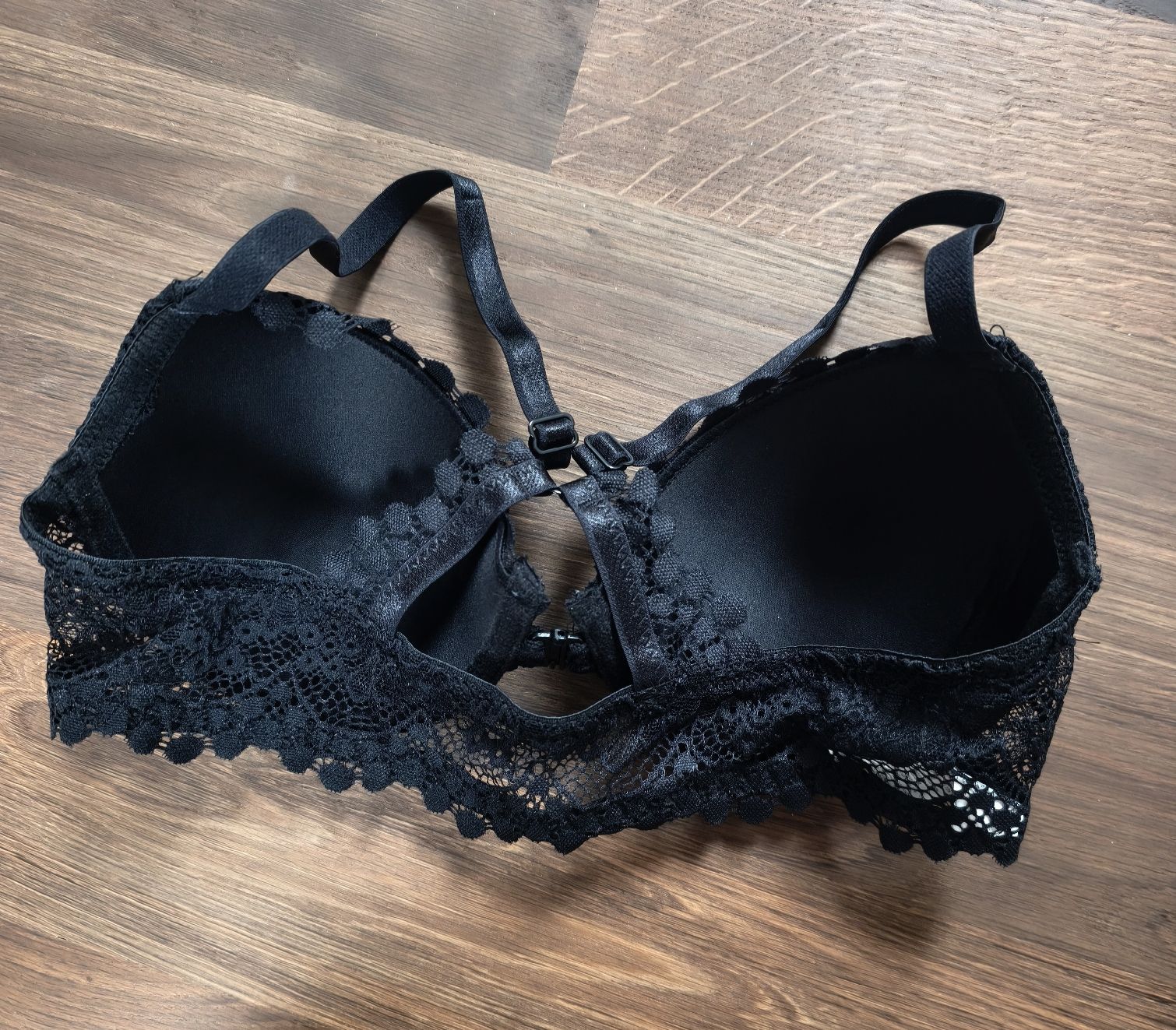 Altra biancheria intima: BH schwarz Spitze mit Frontverschluss Gr. 75B – Nuovo e nell'imballaggio originale da Obergerlafingen venduto da Sigus 1