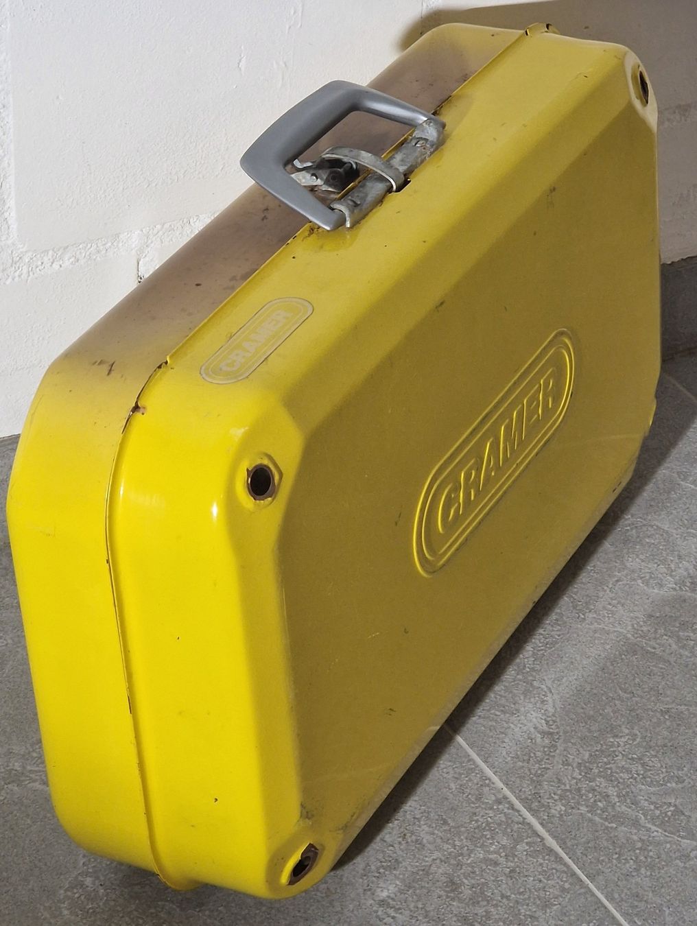 Grills: Cramer Gas-Grill, gelb mit Schlauch gebraucht – Gebraucht aus Neuendorf von Tuba2901 5