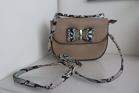 Damenhandtasche, 25cm x 17cm x 7cm - NEU