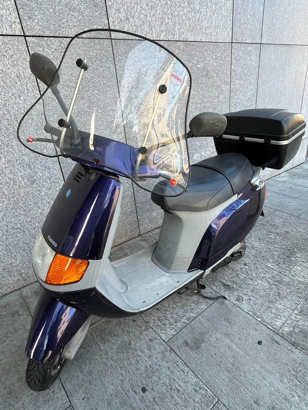 Piaggio Scooters: Motorroller Piaggio Sfera 80 – Gebraucht aus Baar von  1