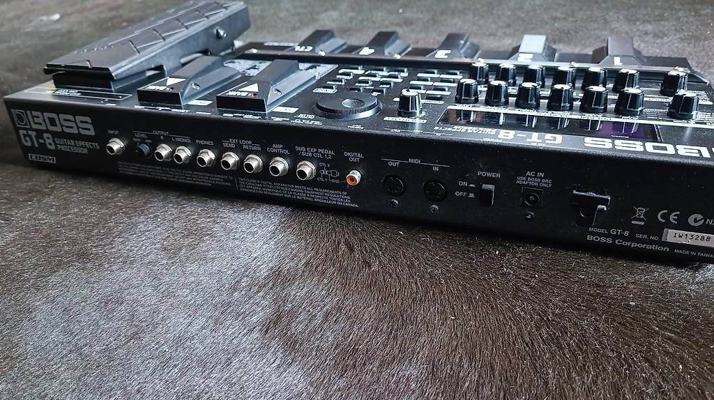 Strumenti musicali: Boss Gt-8 – Usato da Thun venduto da Aperfectstory 2