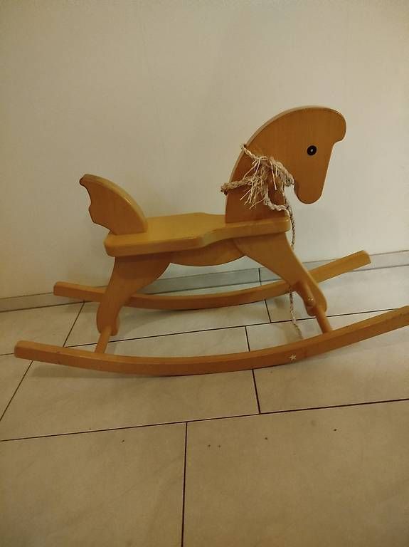 Giocattoli: Holz Schaukel Pferd – Usato da Neuenkirch venduto da sus_9b6v