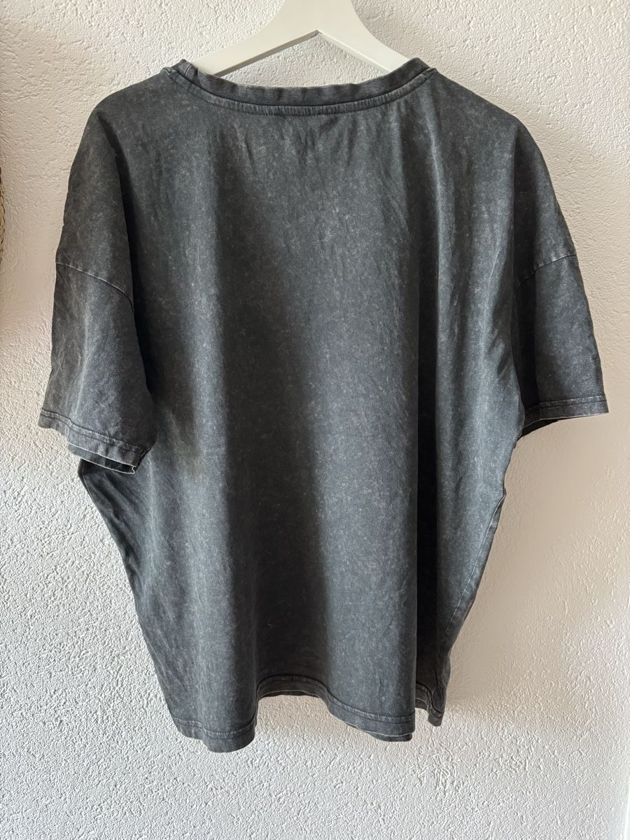 T-shirt: T-Shirt Leopard Studio Untold – Usato da Boniswil venduto da Biancaneve91 3